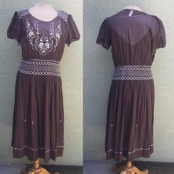 Sweet Girly Smocked Dress - Picture 1 of 15